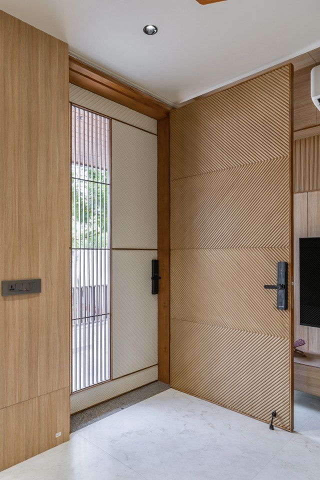 Fluted & Linear design direction